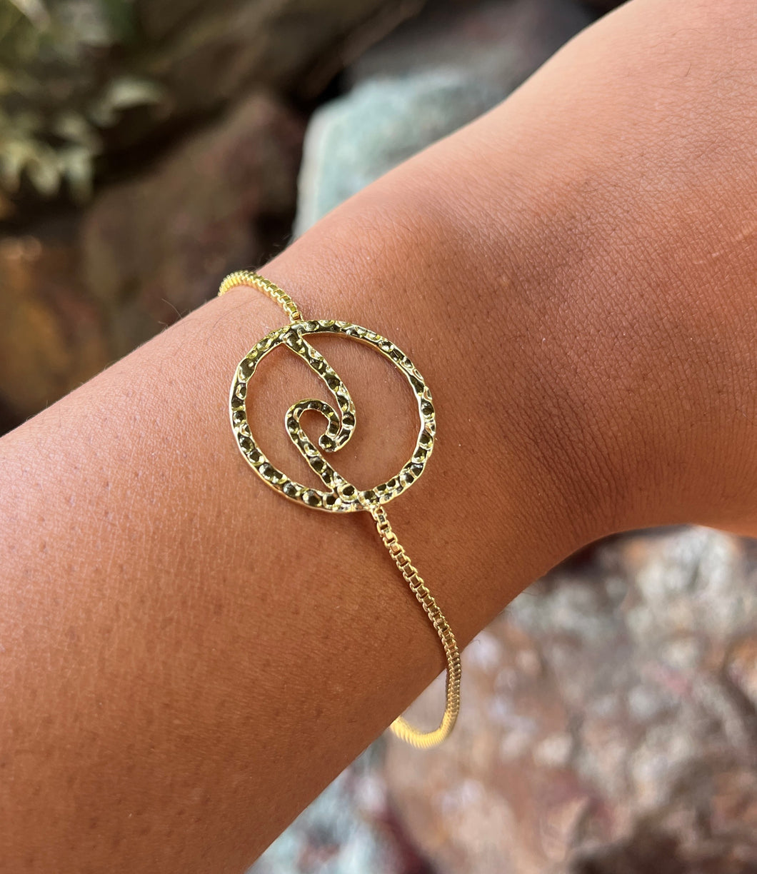 909 Gold Plated Wave Adjustable Bracelet